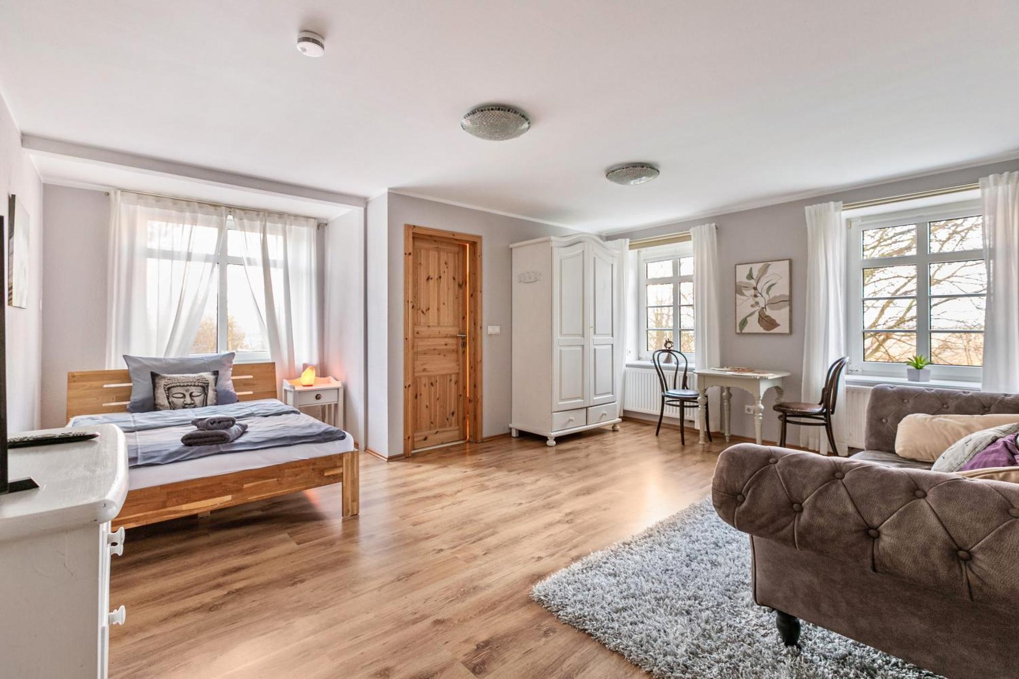 Blauquarz Und Rauchquarz Apartment Reussenkoge ภายนอก รูปภาพ