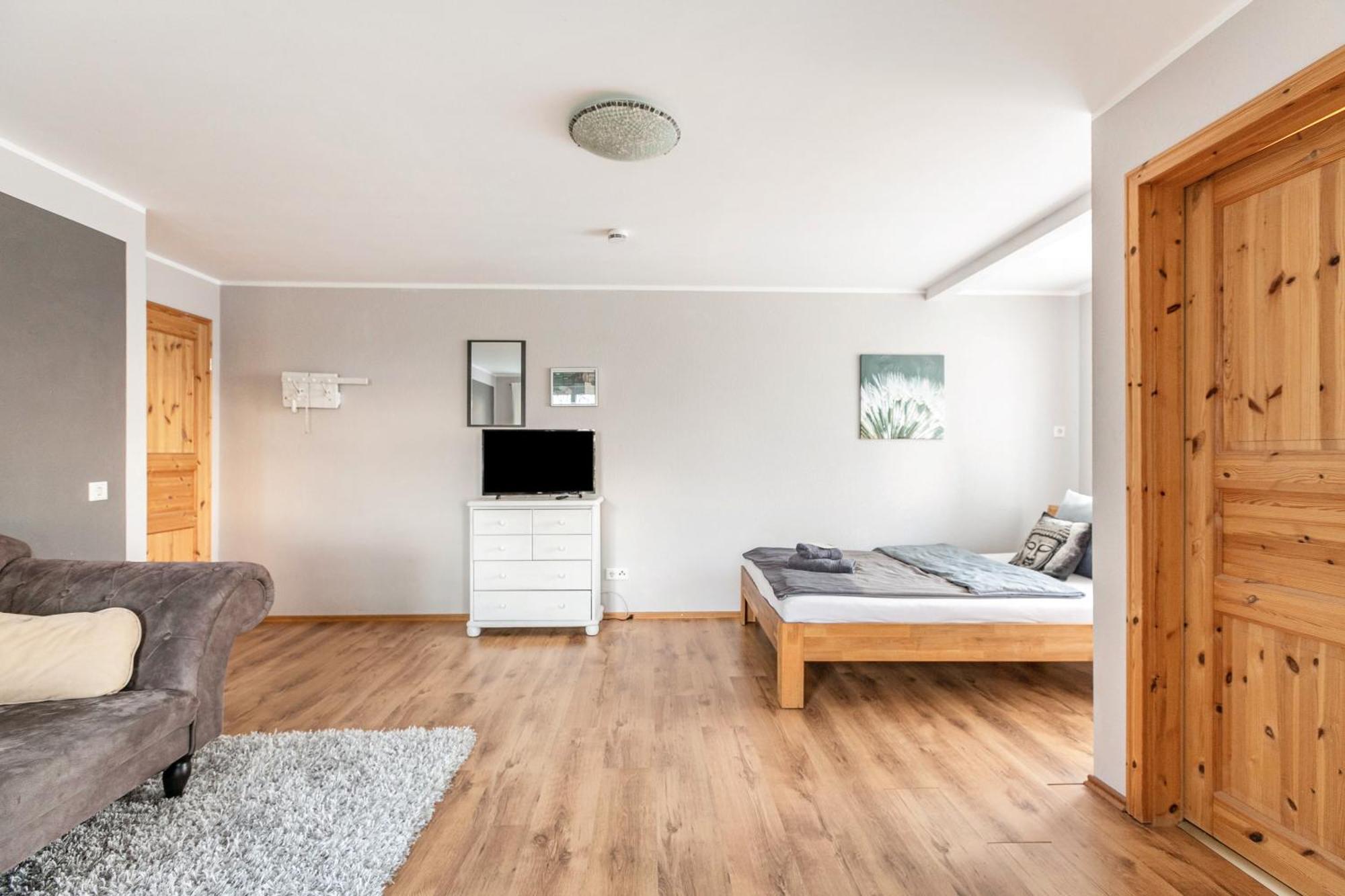 Blauquarz Und Rauchquarz Apartment Reussenkoge ภายนอก รูปภาพ